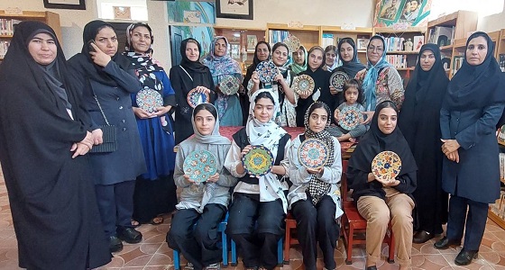 گارگاه آموزشی مینا کاری در اوقات فراغت تابستان